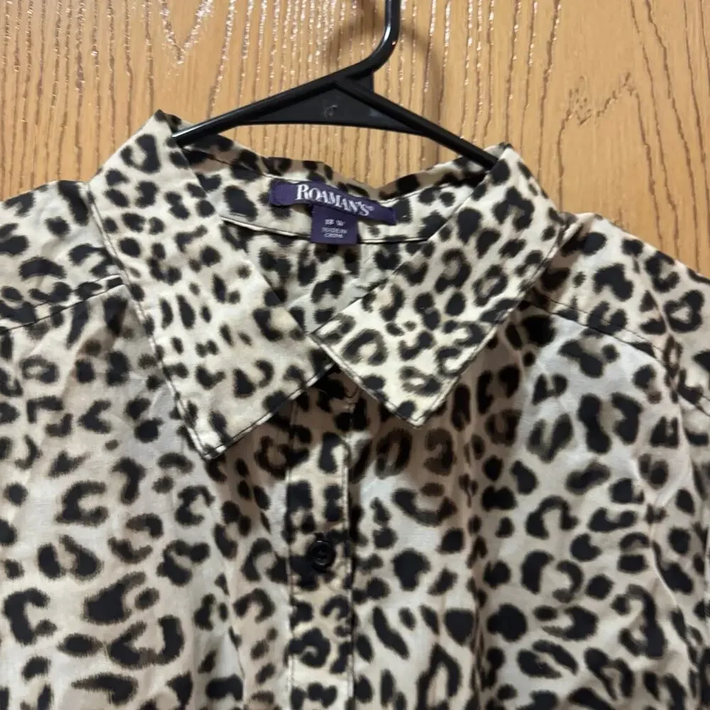 Roamans button top NWOT size 18W